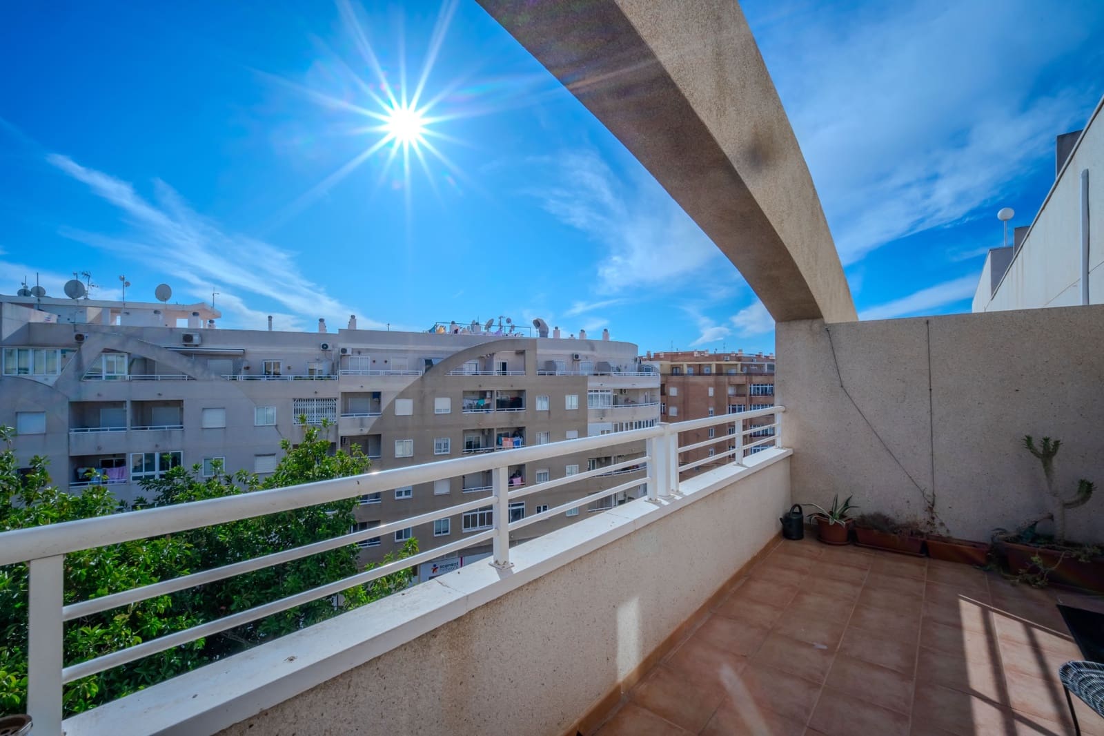 2 bedroom Apartment for sale in Torrevieja with pool garage - € 142,000 (Ref: 9436250)