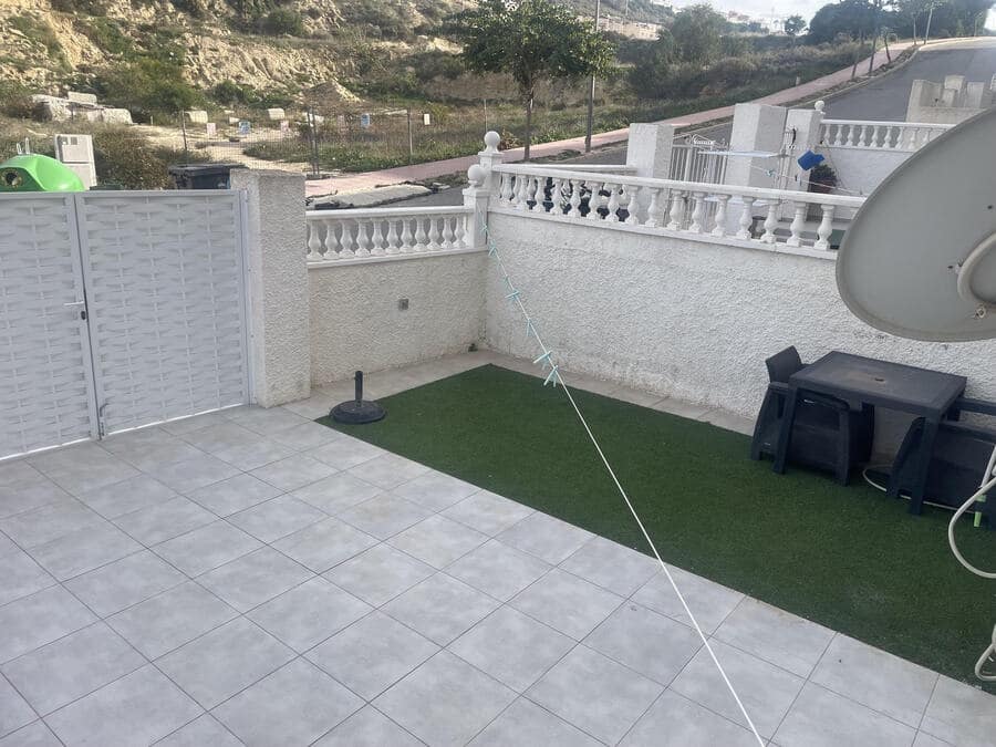 2 soveværelse Lejlighed til salg i Ciudad Quesada med swimmingpool - € 125.000 (Ref: 9440861)