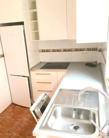 3 makuuhuone Omakotitalo myytävänä paikassa Playa Flamenca, Orihuela mukana uima-altaan 
autotalli - 194 000 € (Ref: 9441955)