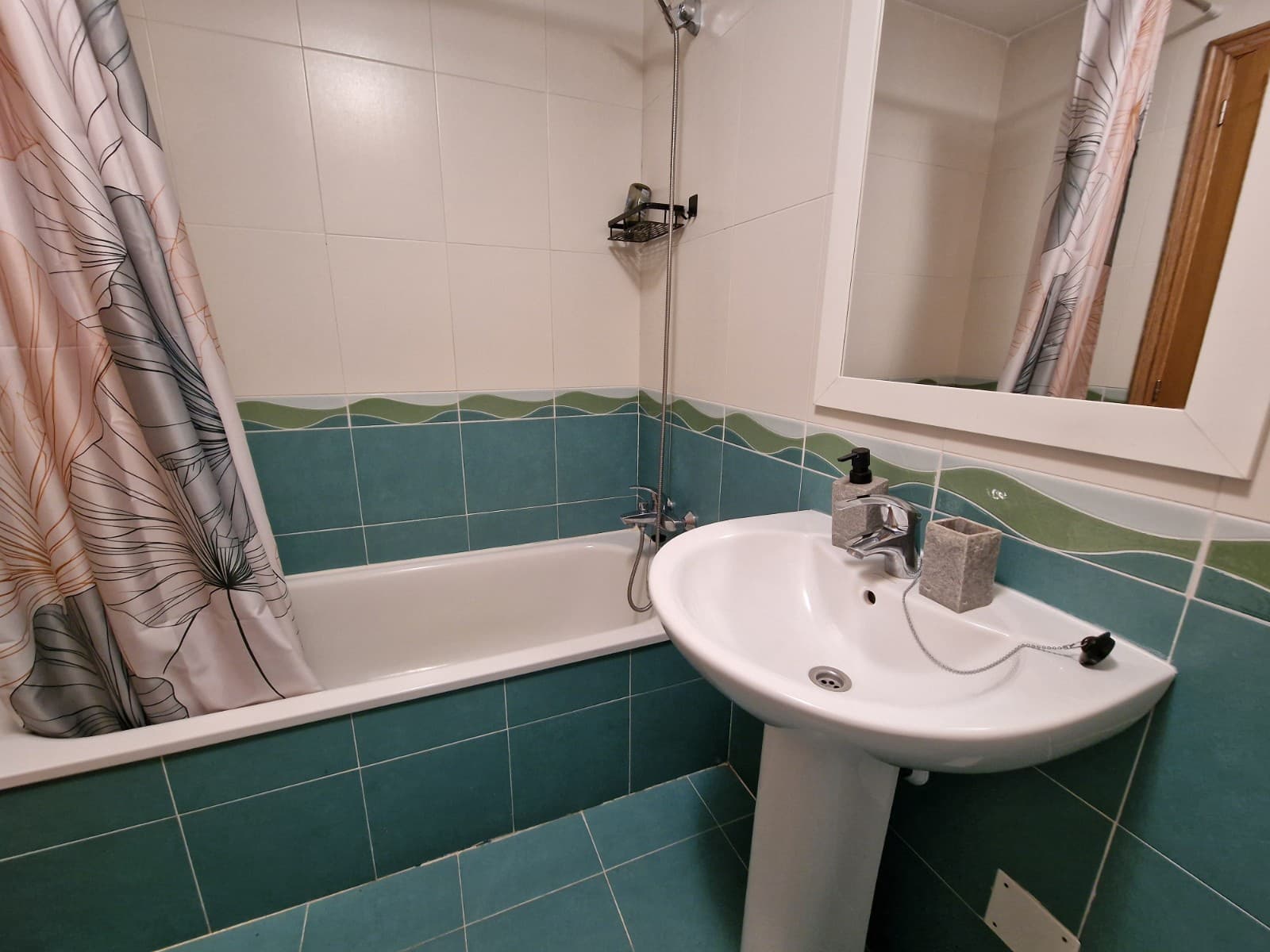 2 bedroom Apartment for sale in Guardamar del Segura with pool - € 189,000 (Ref: 9446908)