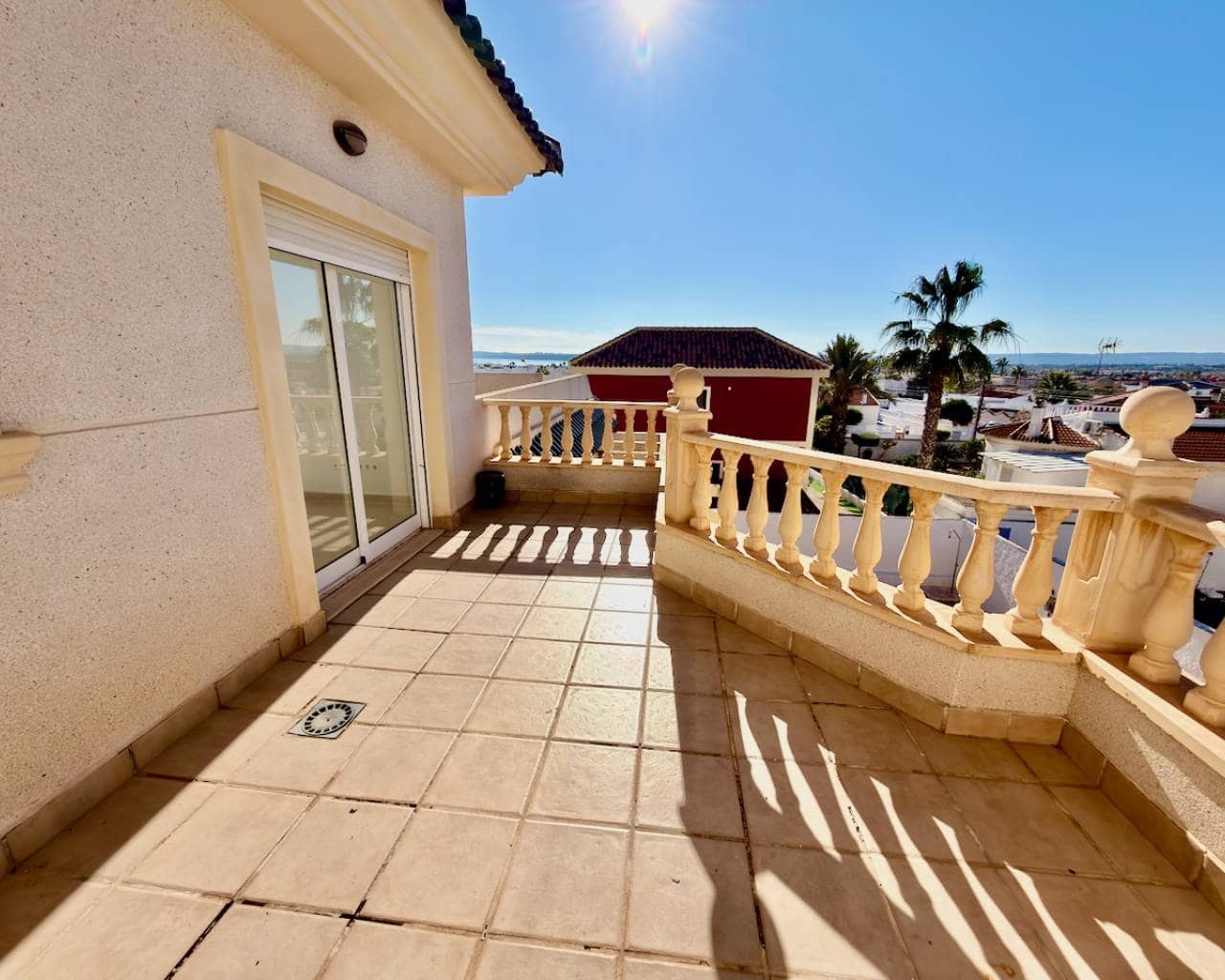 5 soverom Villa til salgs i Ciudad Quesada med svømmebasseng - € 550 000 (Ref: 9449297)