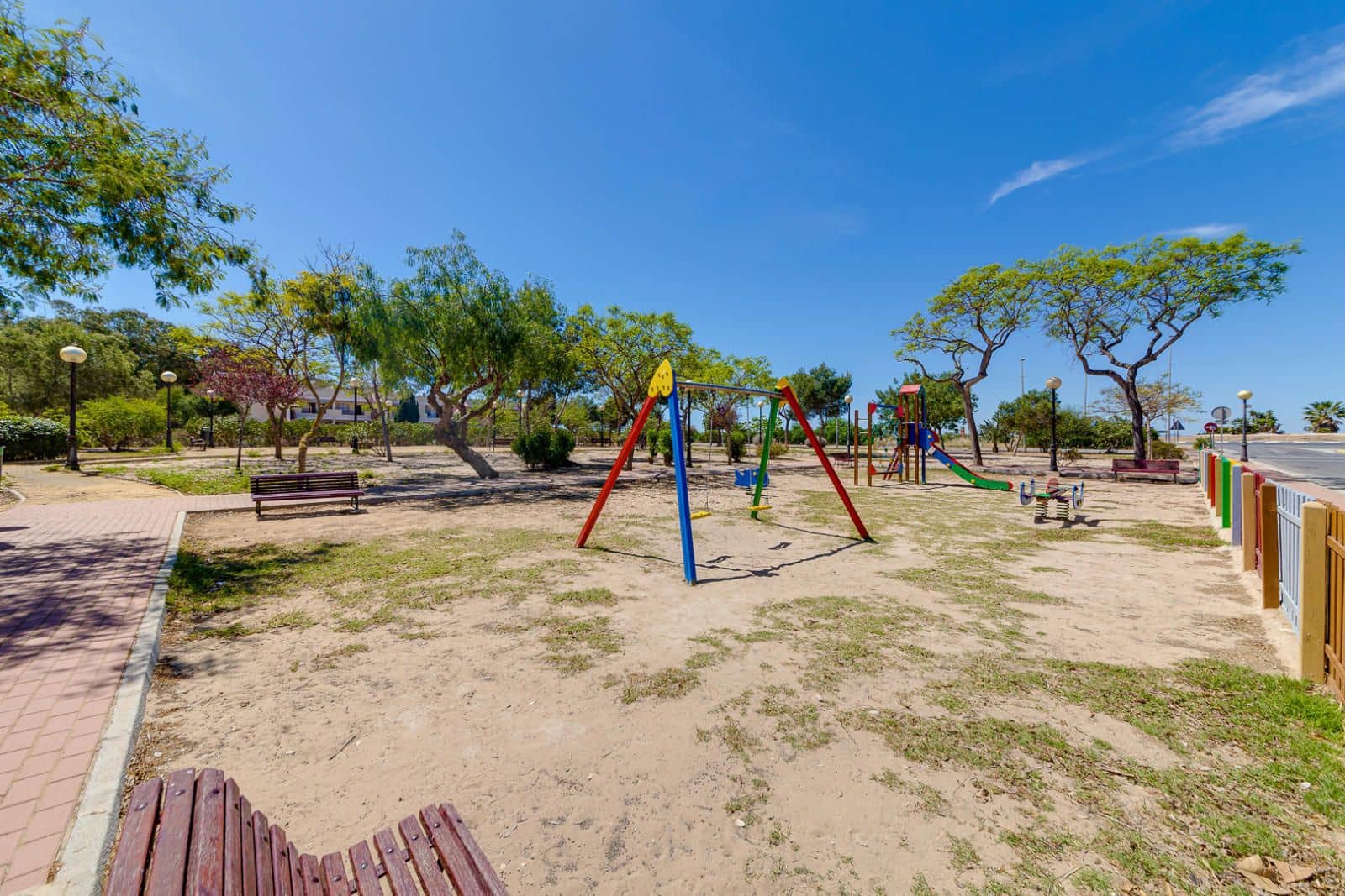 Apartamento de 2 habitaciones en Guardamar del Segura en venta - 155.000 € (Ref: 9450684)