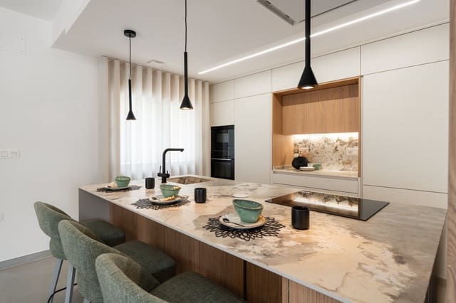 4 makuuhuone Huvila myytävänä paikassa Campoamor, Orihuela mukana uima-altaan - 1 350 000 € (Ref: 9462812)