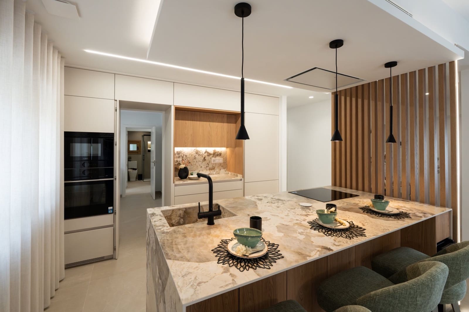 4 makuuhuone Huvila myytävänä paikassa Campoamor mukana uima-altaan - 1 350 000 € (Ref: 9462812)