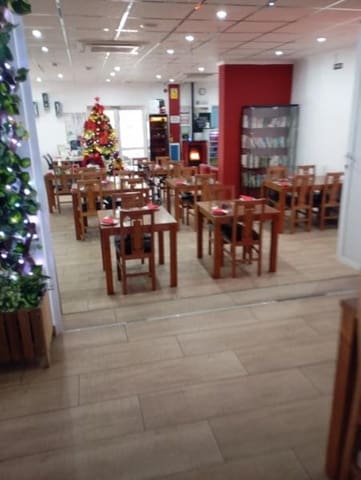 Kaupallinen myytävänä paikassa Algorfa - 1 450 000 € (Ref: 9464892)