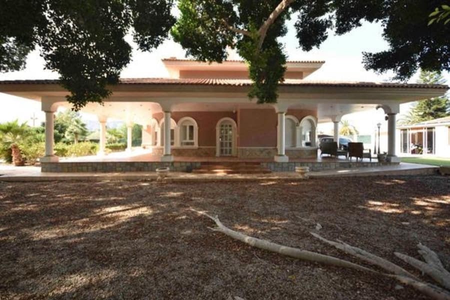7 slaapkamer Villa te koop in Callosa de Segura met zwembad - € 530.300 (Ref: 9464983)
