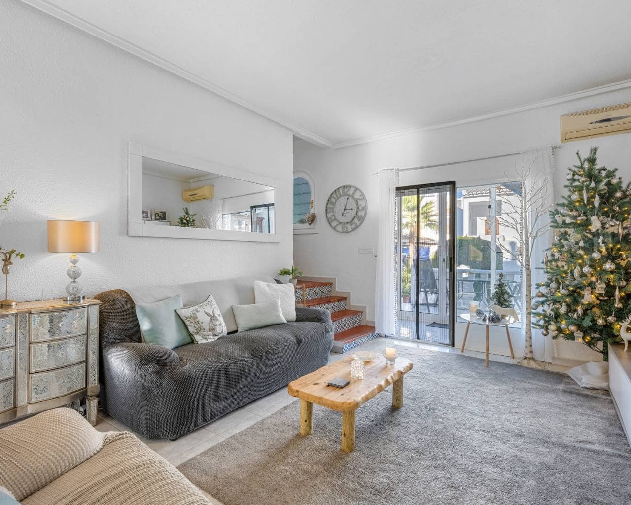 2 makuuhuone Huvila myytävänä paikassa Ciudad Quesada mukana uima-altaan - 195 000 € (Ref: 9475589)