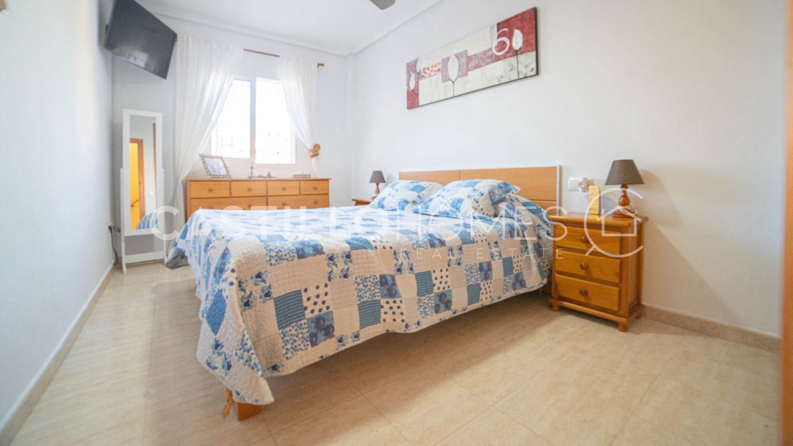 2 makuuhuone Omakotitalo myytävänä paikassa Orihuela Costa mukana uima-altaan - 265 000 € (Ref: 9475592)