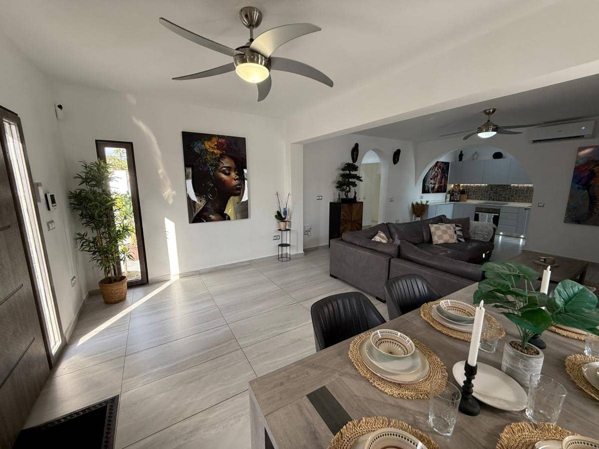 5 soveværelse Villa til salg i Ciudad Quesada med swimmingpool - € 498.000 (Ref: 9475593)