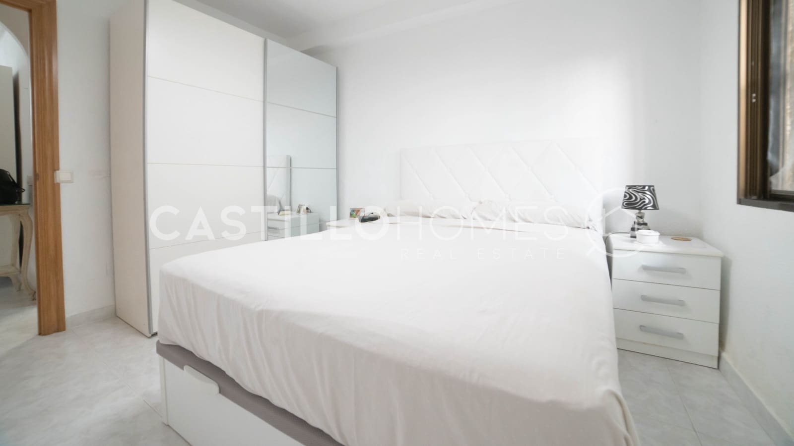 2 makuuhuone Omakotitalo myytävänä paikassa Torrevieja - 165 000 € (Ref: 9475599)