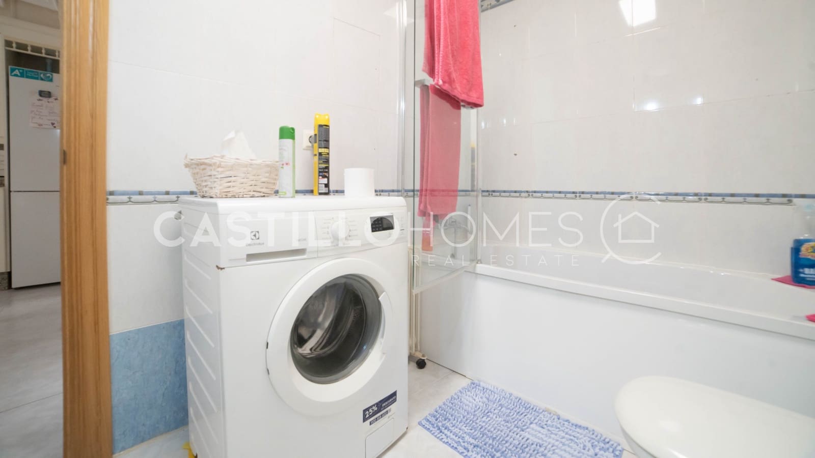 2 makuuhuone Omakotitalo myytävänä paikassa Torrevieja - 165 000 € (Ref: 9475599)