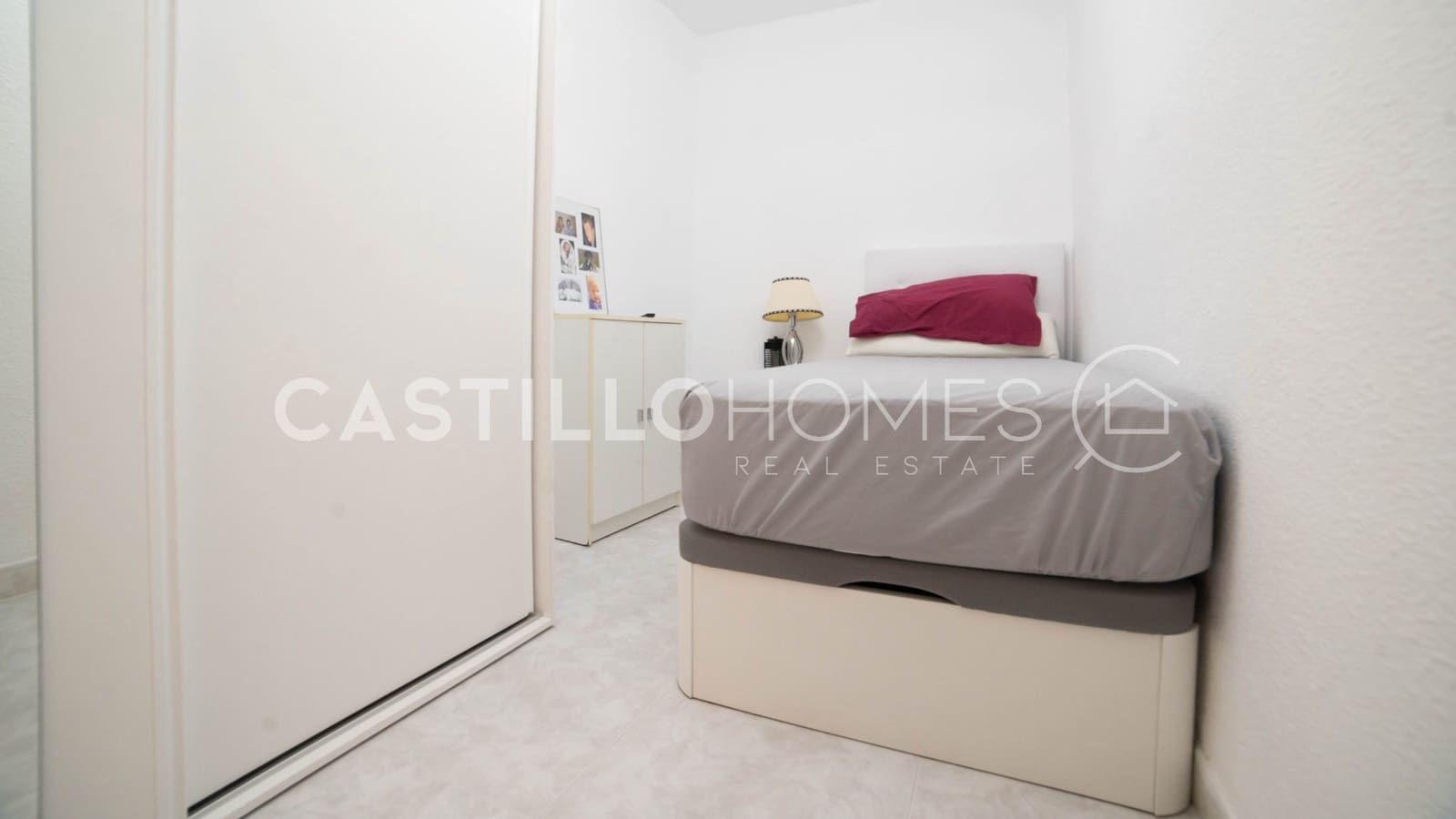 2 makuuhuone Omakotitalo myytävänä paikassa Torrevieja - 165 000 € (Ref: 9475599)