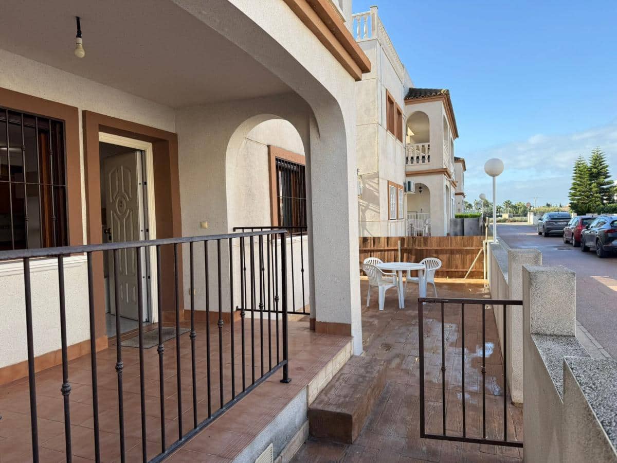 2 bedroom Apartment for sale in Daya Vieja with pool - € 105,000 (Ref: 9475601)