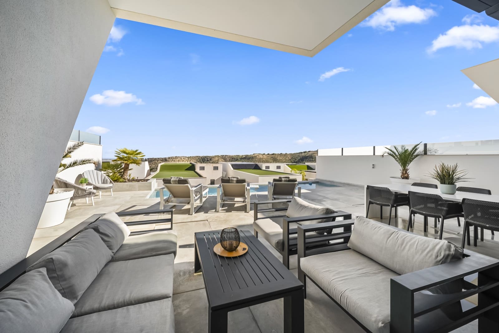 4 soverom Villa til salgs i Ciudad Quesada med svømmebasseng garasje - € 749 000 (Ref: 9475612)