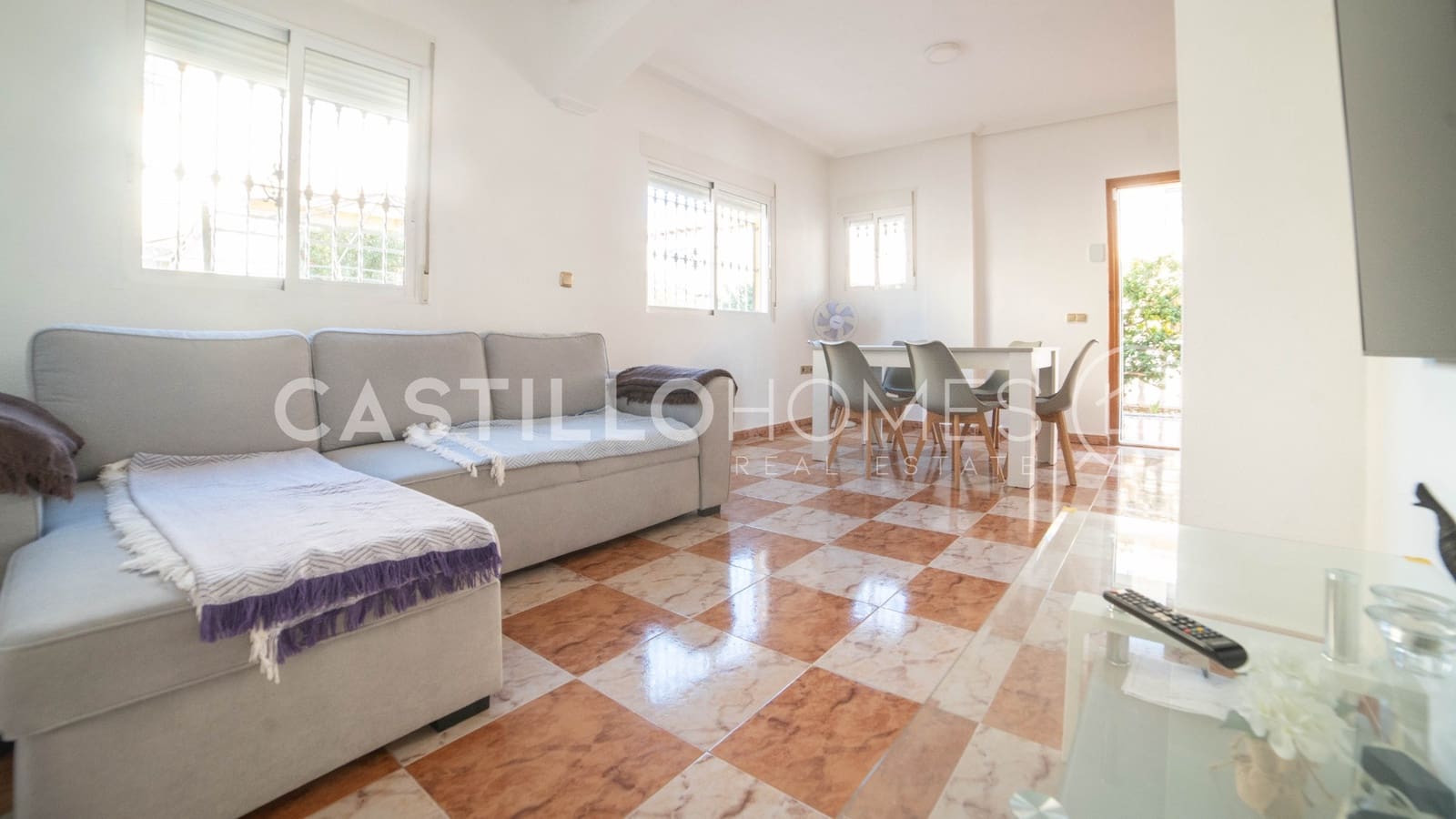 2 sovrum Hus till salu i Orihuela Costa med pool - 240 000 € (Ref: 9475616)