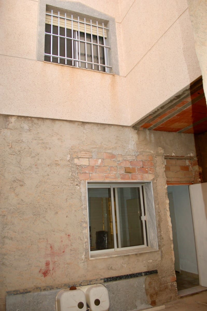 6 slaapkamer Huis te koop in San Pedro del Pinatar - € 239.000 (Ref: 9475636)