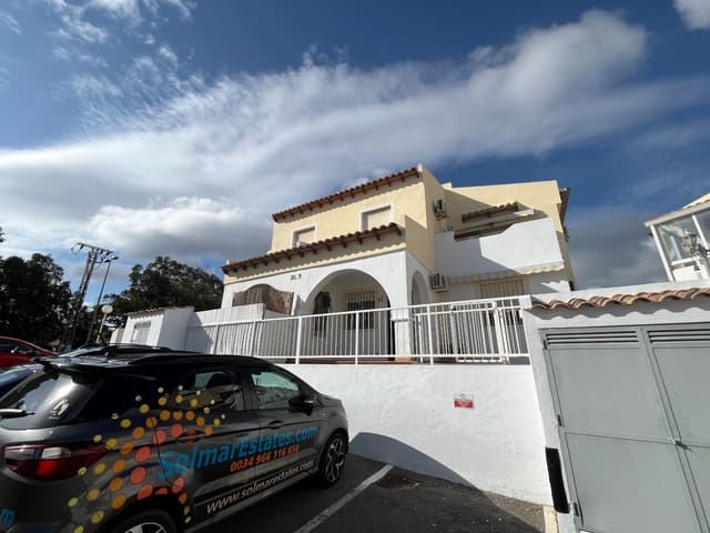 3 Zimmer Haus zu verkaufen in Villamartin, Orihuela mit Pool - 175.000 € (Ref: 9475638)