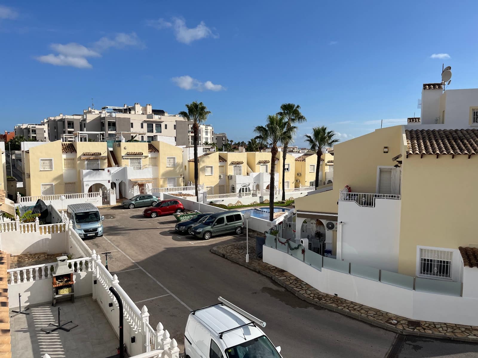 3 Zimmer Haus zu verkaufen in Villamartin mit Pool - 175.000 € (Ref: 9475638)