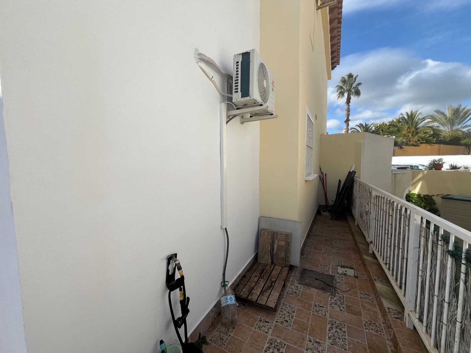 3 Zimmer Haus zu verkaufen in Villamartin mit Pool - 175.000 € (Ref: 9475638)