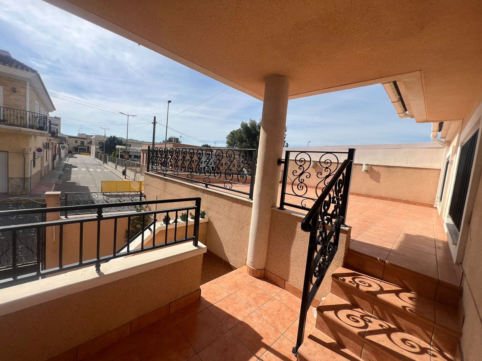 4 bedroom Villa for sale in Formentera del Segura with garage - € 388,000 (Ref: 9475643)