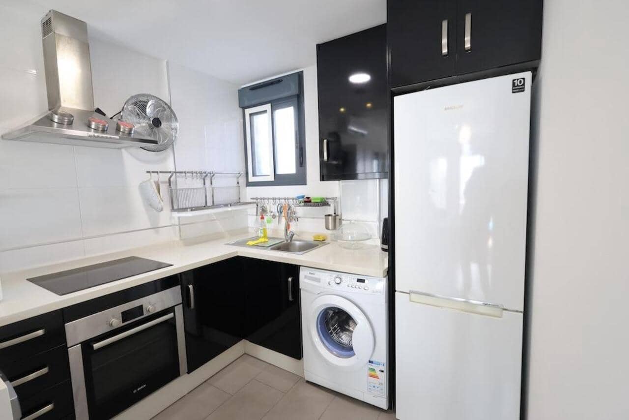 2 makuuhuone Bungalow myytävänä paikassa Orihuela Costa mukana uima-altaan 
autotalli - 289 000 € (Ref: 9479394)