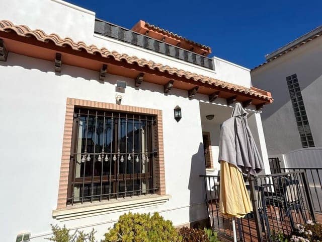 3 chambre Villa/Maison Semi-Mitoyenne à vendre à Villamartin - 239 900 € (Ref: 9479398)