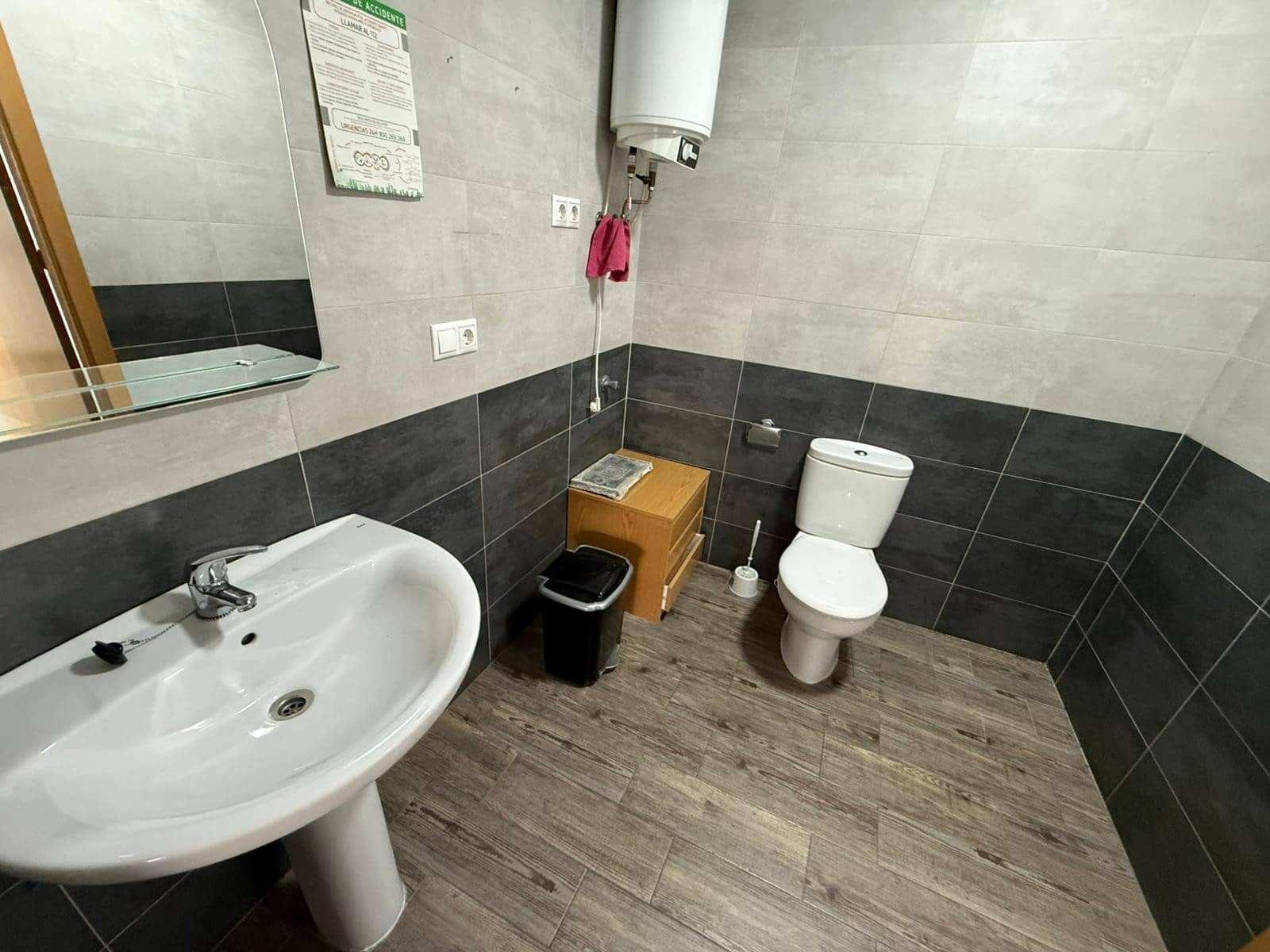 Commercial for sale in Almoradi - € 220,000 (Ref: 9490888)