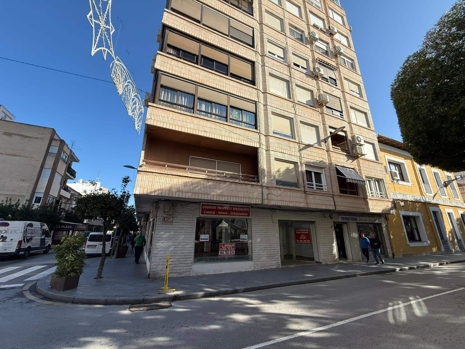 Commercial for sale in Almoradi - € 220,000 (Ref: 9490888)