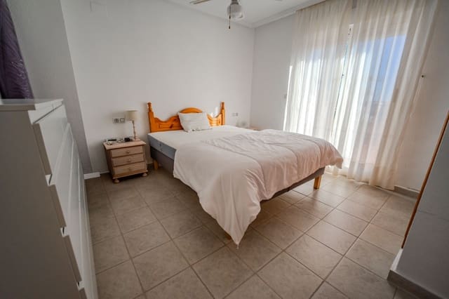 3 bedroom Townhouse for sale in Villamartin, Orihuela with pool - € 189,950 (Ref: 9495555)