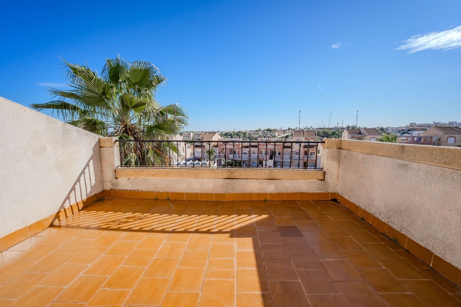 3 bedroom Townhouse for sale in Villamartin with pool - € 189,950 (Ref: 9495555)