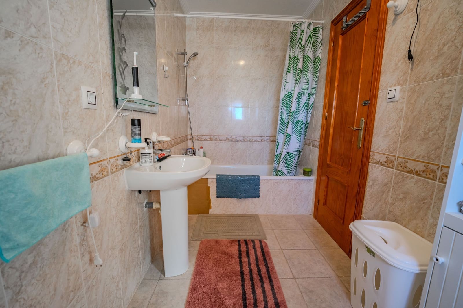 3 bedroom Townhouse for sale in Villamartin with pool - € 189,950 (Ref: 9495555)