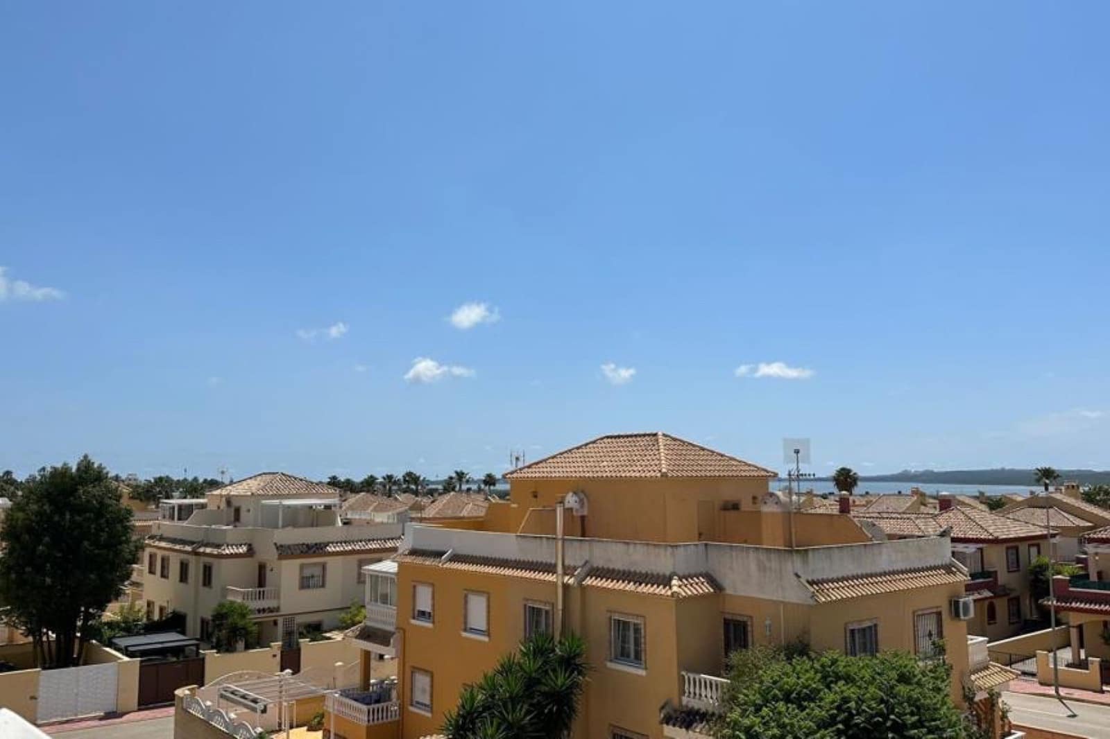 3 bedroom Semi-detached Villa for sale in Ciudad Quesada - € 295,000 (Ref: 9503256)