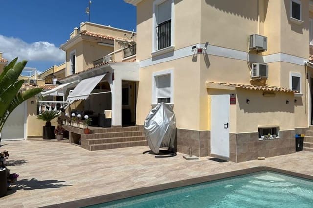 3 bedroom Semi-detached Villa for sale in Ciudad Quesada, Rojales - € 295,000 (Ref: 9503256)