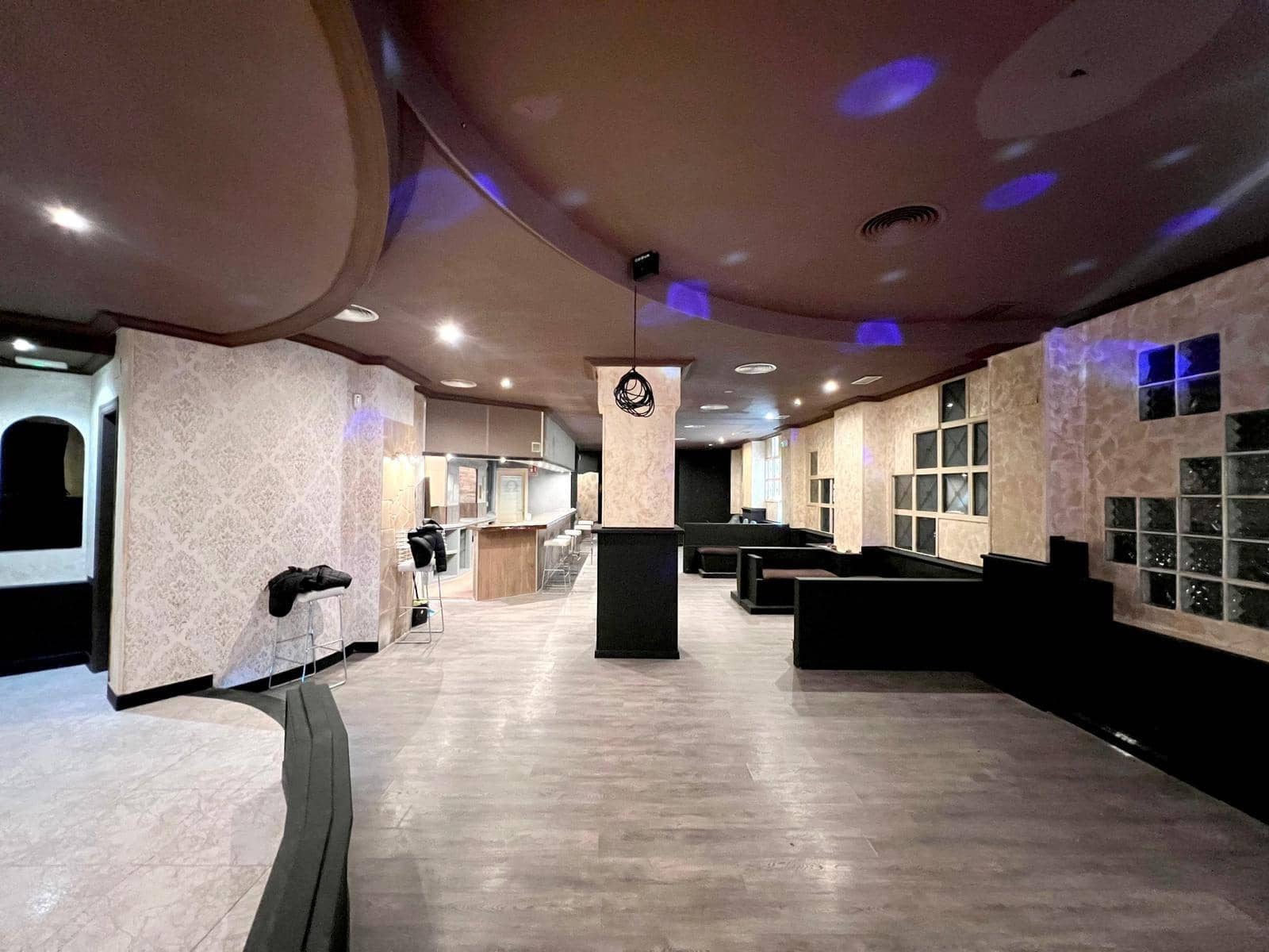 Gewerbe zu verkaufen in Torrevieja - 199.900 € (Ref: 9503259)