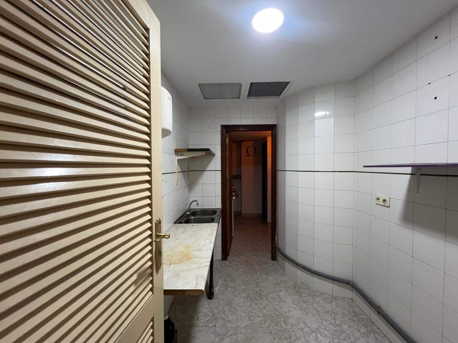 Gewerbe zu verkaufen in Torrevieja - 199.900 € (Ref: 9503259)