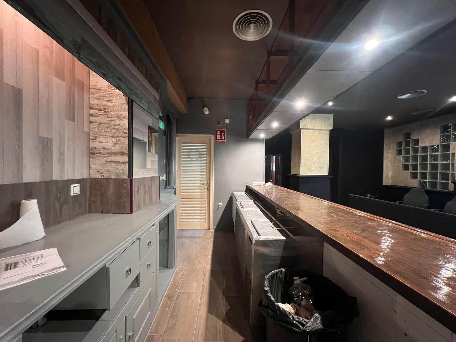 Gewerbe zu verkaufen in Torrevieja - 199.900 € (Ref: 9503259)