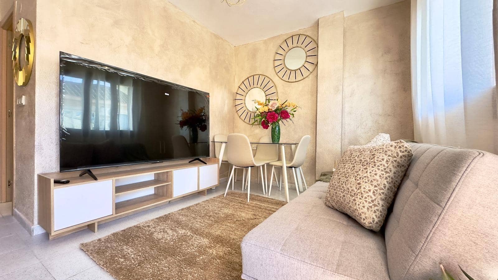 Bungalow de 1 habitación en Orihuela Costa en venta con piscina - 129.900 € (Ref: 9503260)