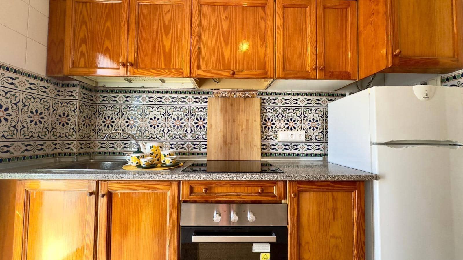 Bungalow de 1 habitación en Orihuela Costa en venta con piscina - 129.900 € (Ref: 9503260)