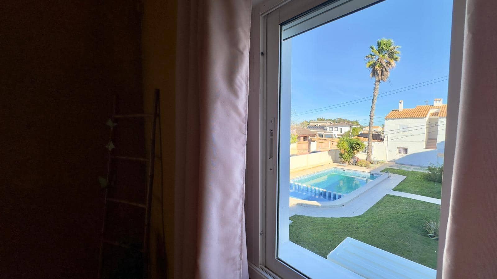 Bungalow de 1 habitación en Orihuela Costa en venta con piscina - 129.900 € (Ref: 9503260)