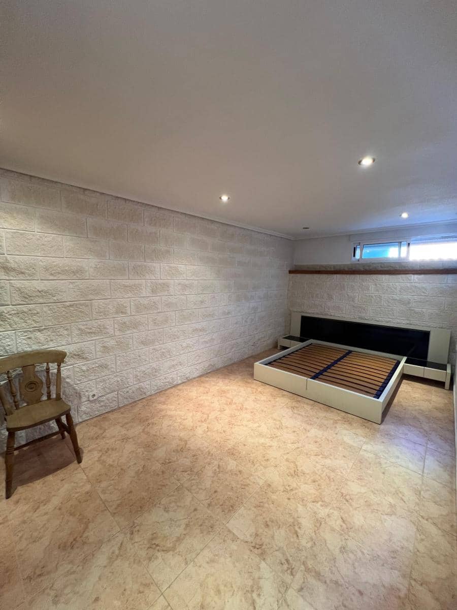 4 bedroom Townhouse for sale in Torre de la Horadada - € 238,000 (Ref: 9503266)