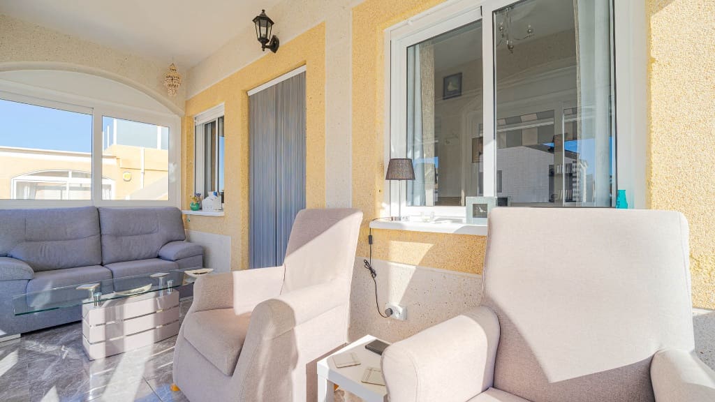 2 soveværelse Villa til salg i Orihuela Costa med swimmingpool garage - € 264.900 (Ref: 9503271)