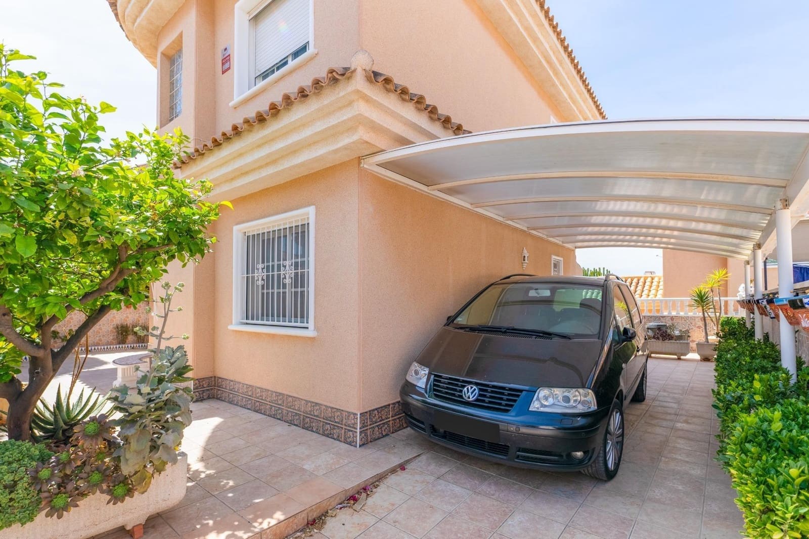 3 sovrum Villa till salu i Torrevieja med pool - 340 000 € (Ref: 9503281)