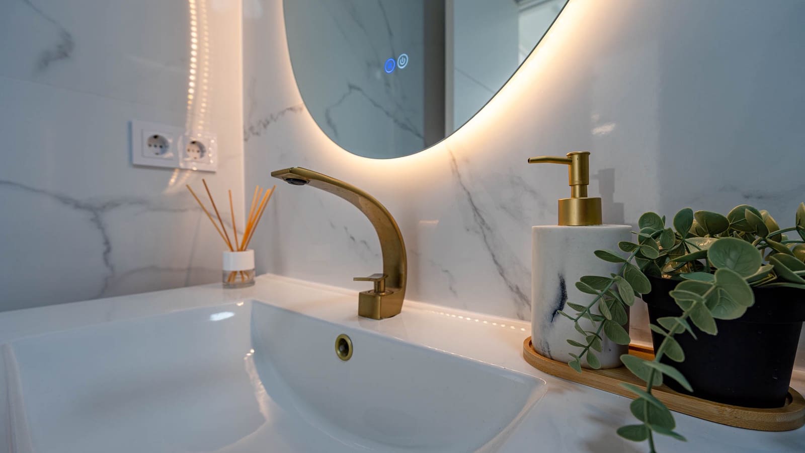 1 sypialnia Dom na sprzedaż w Orihuela Costa z basenem garażem - 170 000 € (Ref: 9503282)