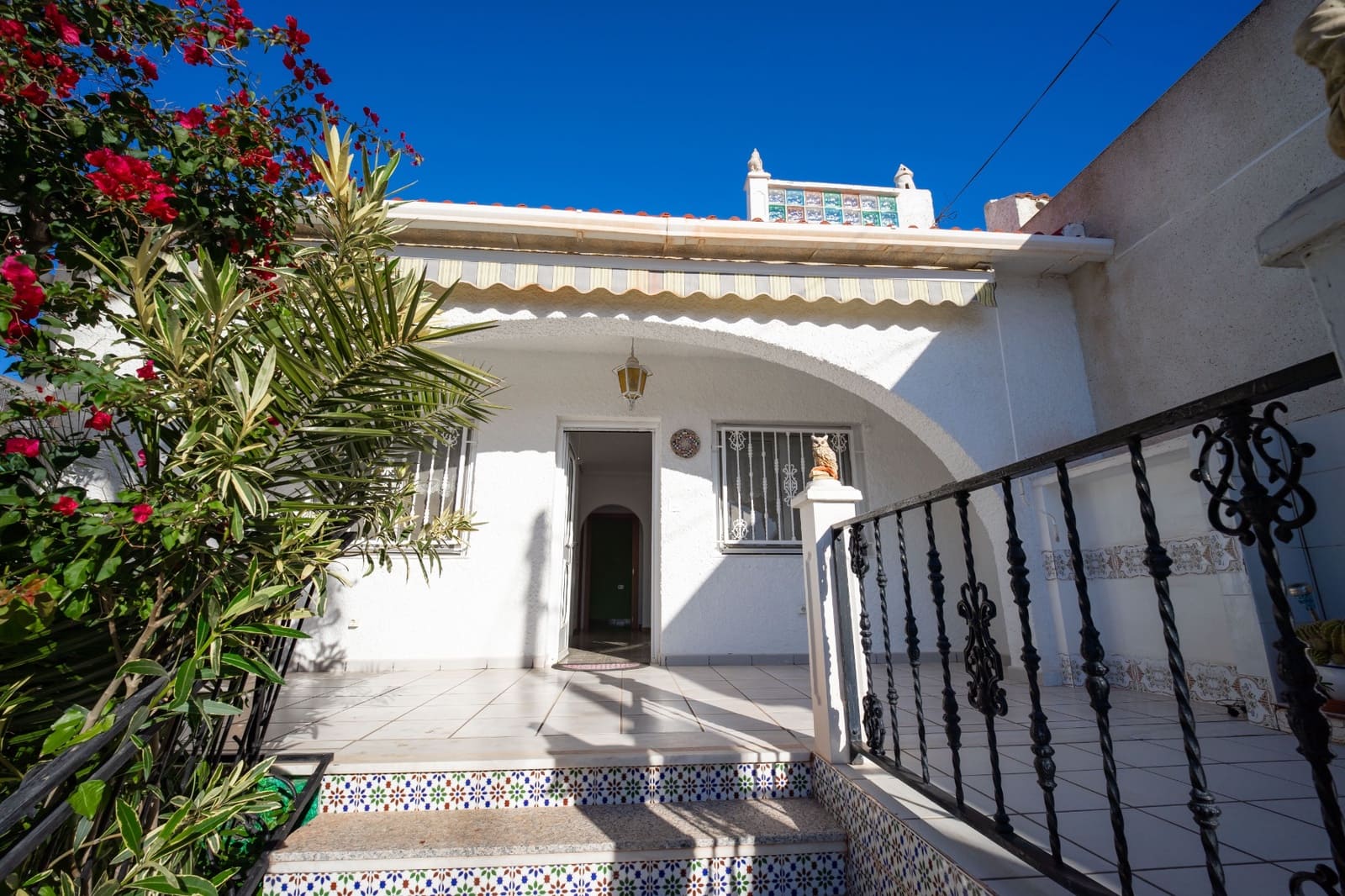 2 chambre Bungalow à vendre à Ciudad Quesada avec garage - 215 000 € (Ref: 9509251)