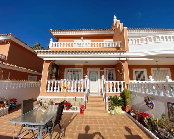 3 bedroom Semi-detached Villa for sale in Ciudad Quesada, Rojales with pool - € 240,000 (Ref: 9509253)