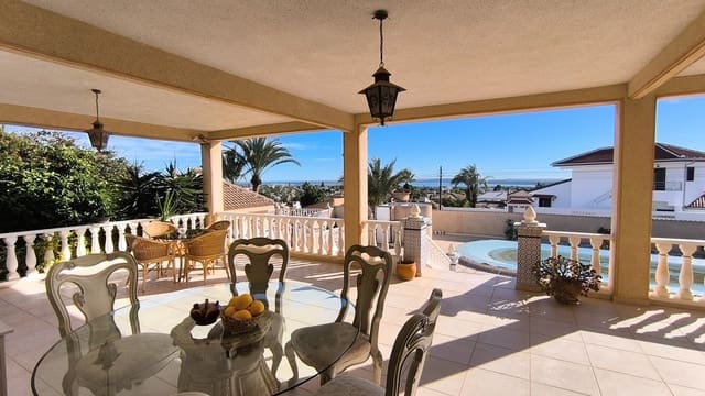 3 bedroom Villa for sale in Ciudad Quesada, Rojales with pool - € 525,000 (Ref: 9509256)