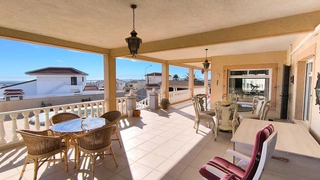 3 bedroom Villa for sale in Ciudad Quesada, Rojales with pool - € 525,000 (Ref: 9509256)