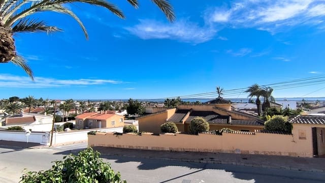 3 bedroom Villa for sale in Ciudad Quesada, Rojales with pool - € 525,000 (Ref: 9509256)