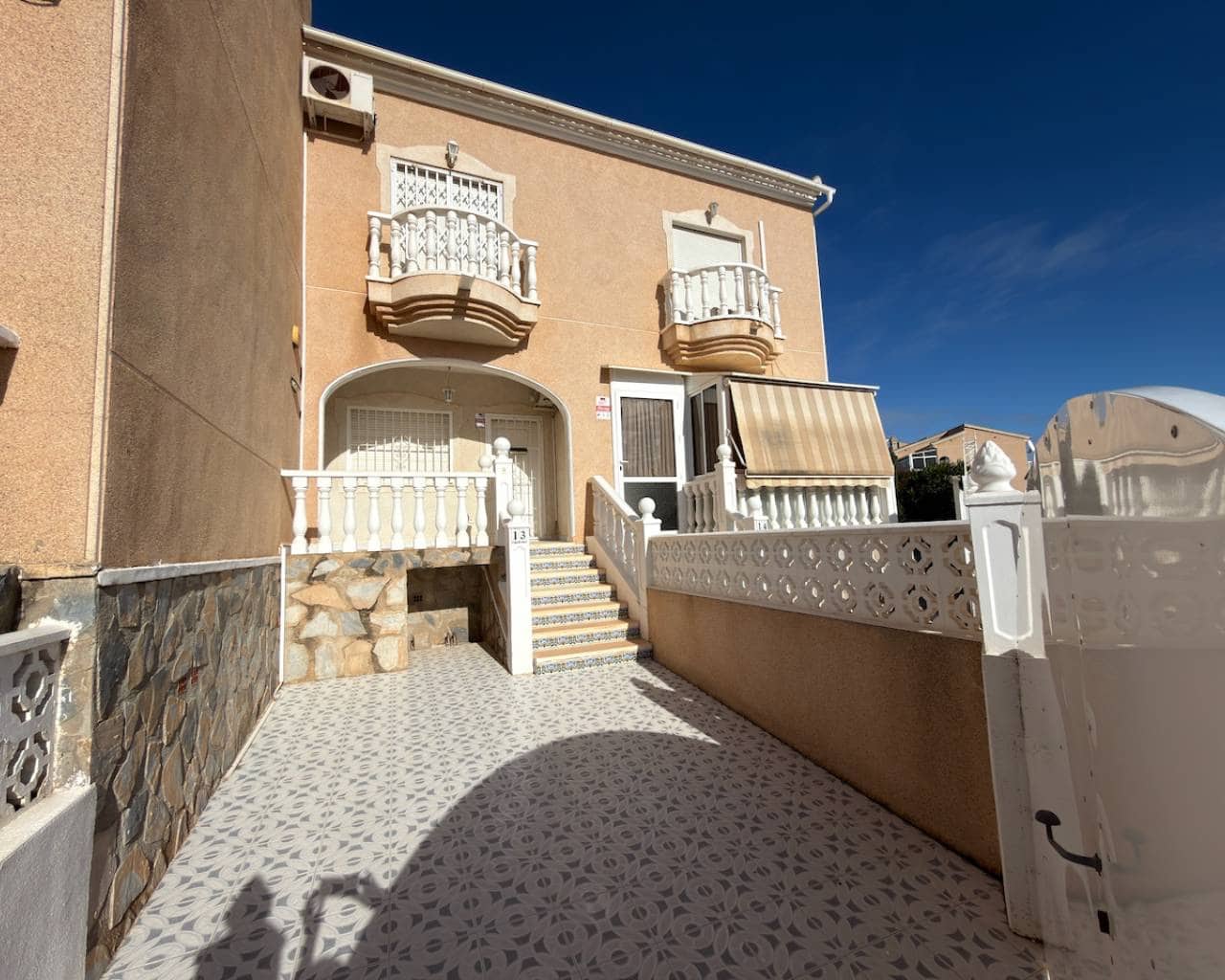 2 quarto Casa em Banda para venda em Ciudad Quesada com piscina - 165 000 € (Ref: 9518994)