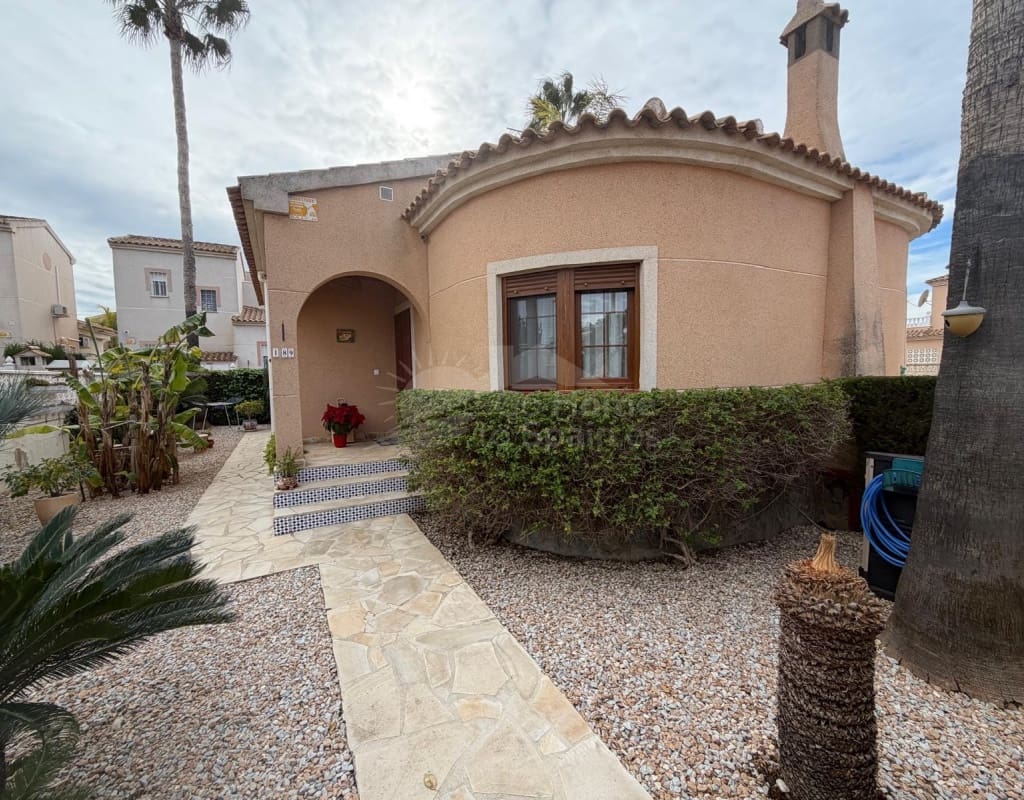 3 camera da letto Villa in vendita in Ciudad Quesada con piscina - 330.000 € (Rif: 9525273)